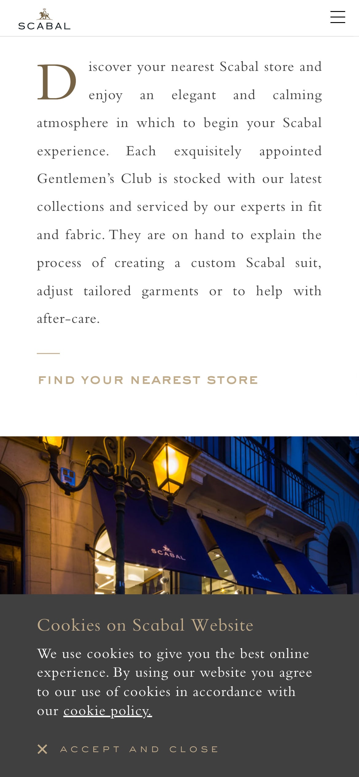 A gray, responsive cookie consent with an 'accept and close' button.